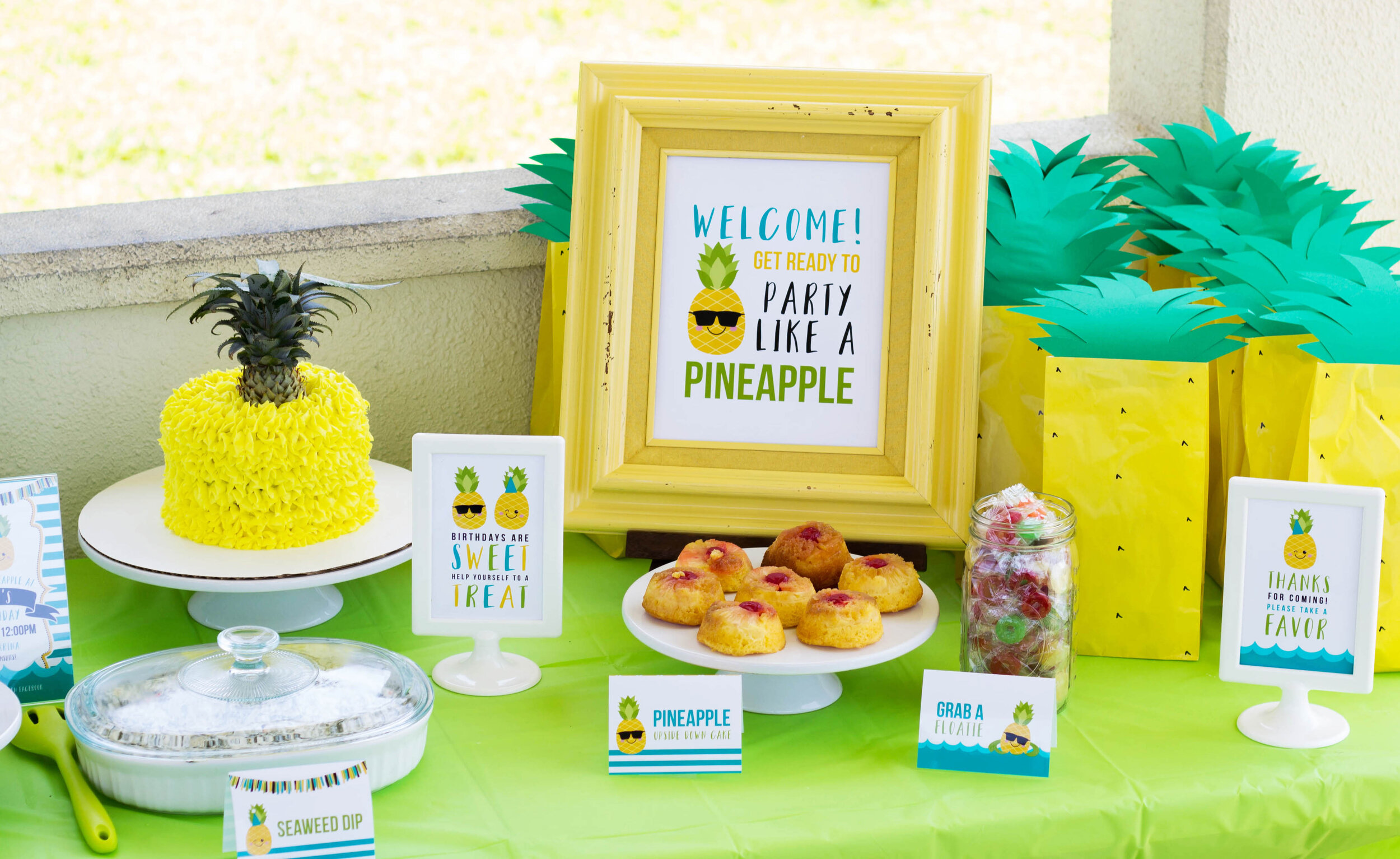 Pineapple Party Set-up | merry-grace.com