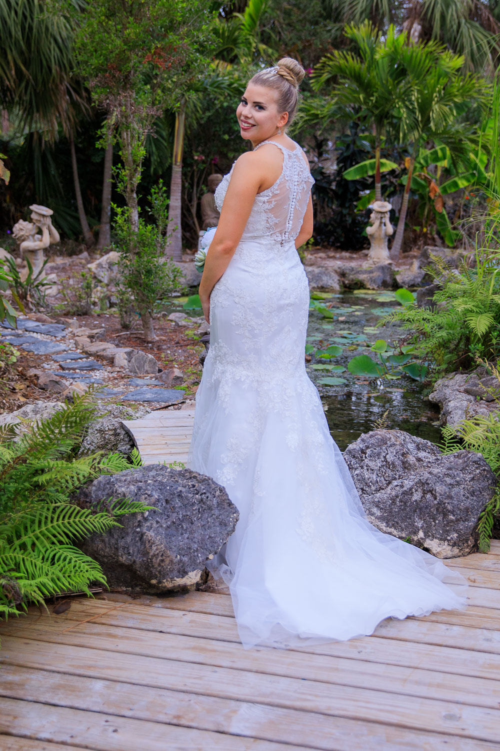   Steve McCarthy Photography: Premier SWFL Wedding Photographer serving all of SWFL  , from Tampa to Naples, Fort Myers Beach, Pine Island, Sanibel, Captiva and Marco Island and over to Miami and up to Delray Beach, including: Tampa, Sarasota, Venice