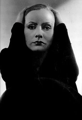 GretaGarbo1928byE_Steichen-vi.jpg