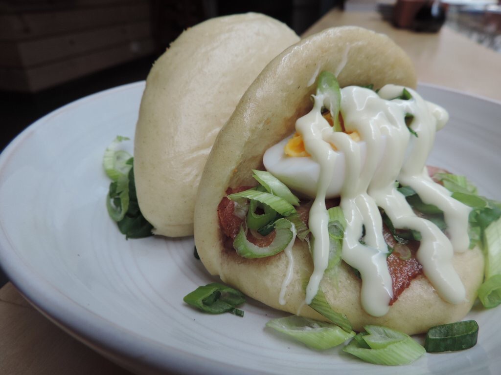 Omg look at that bao... Nom nom nom