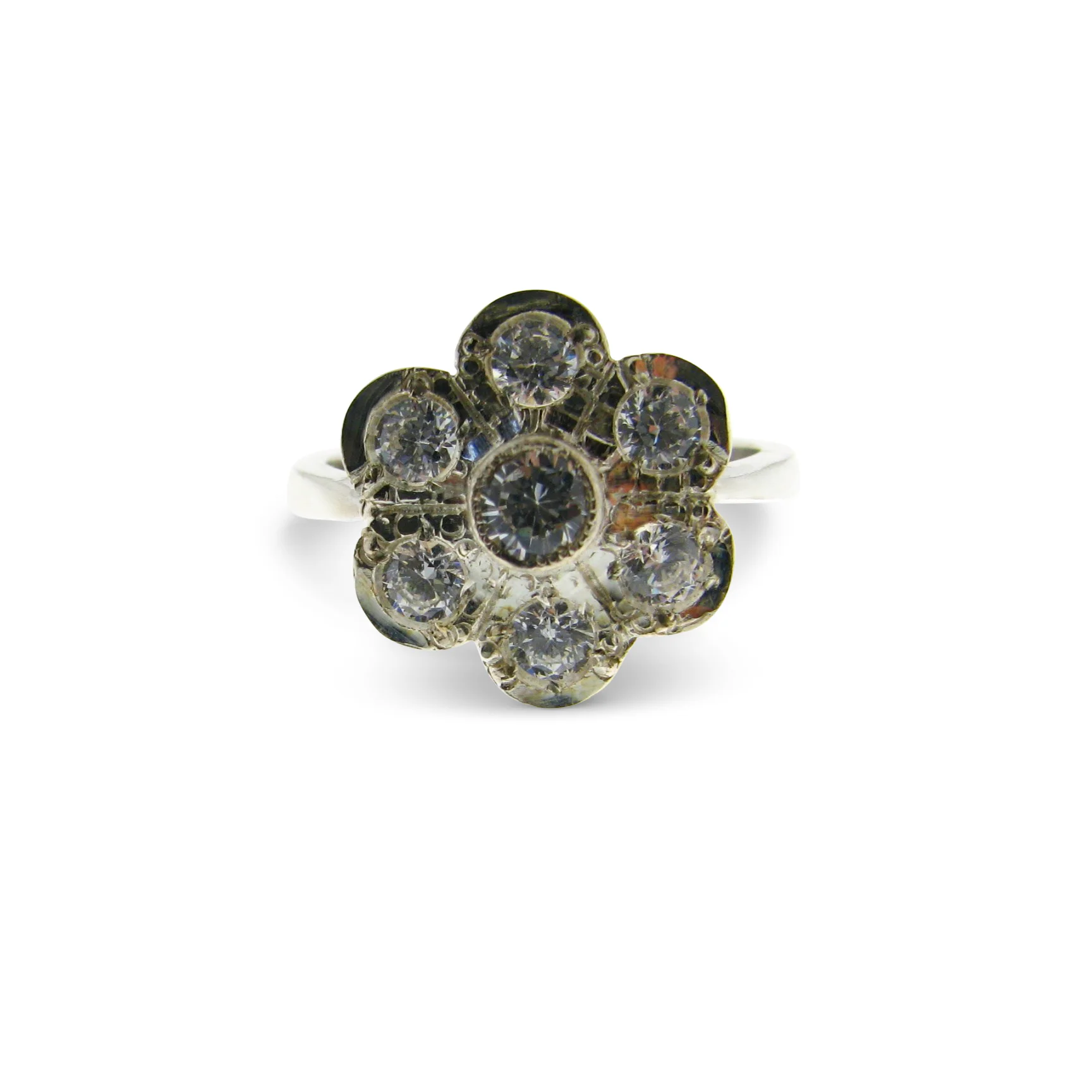 Edwardian style daisy cluster