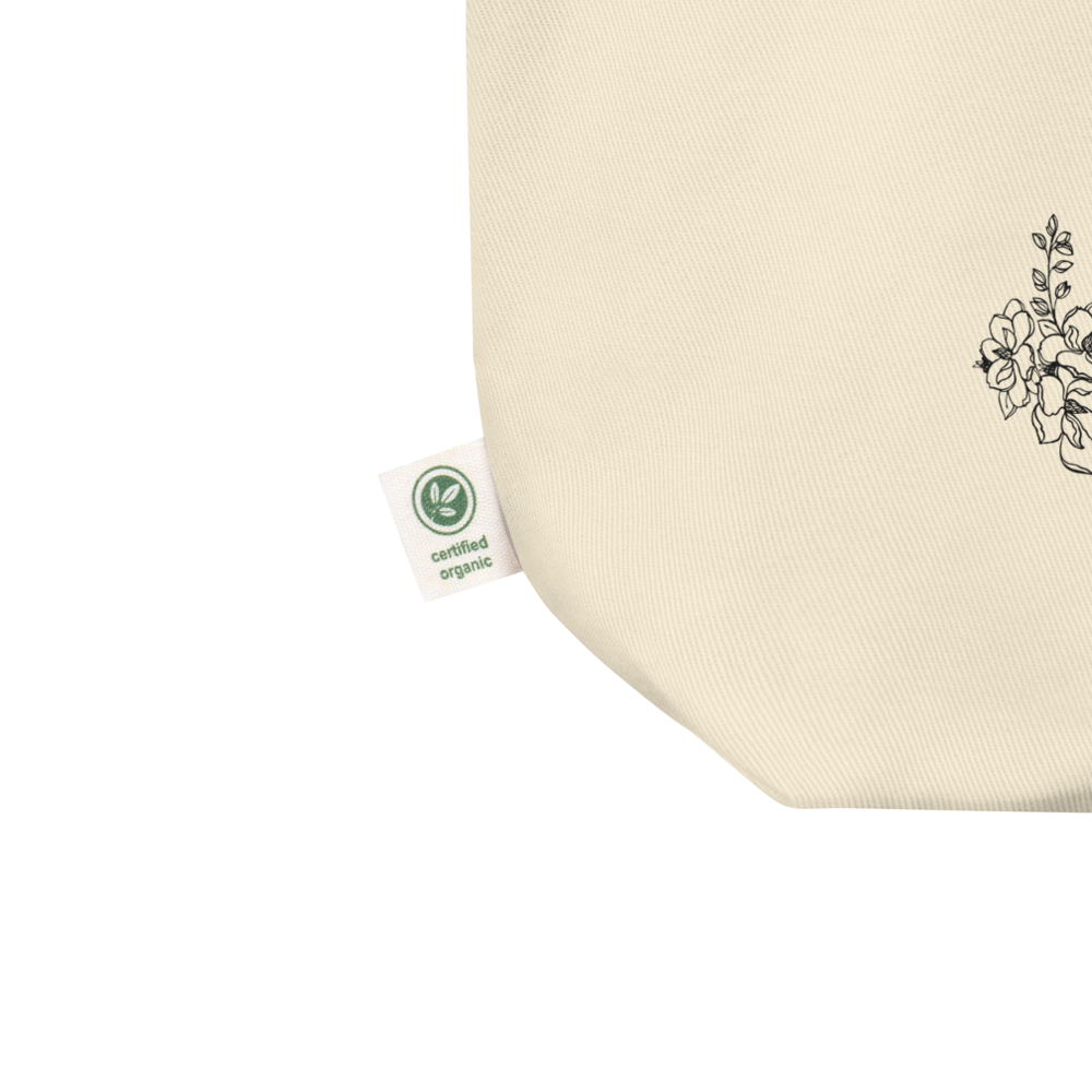 Tshirt_1_Tsagaan_dr_mockup_Detail_Womens_Oyster.png