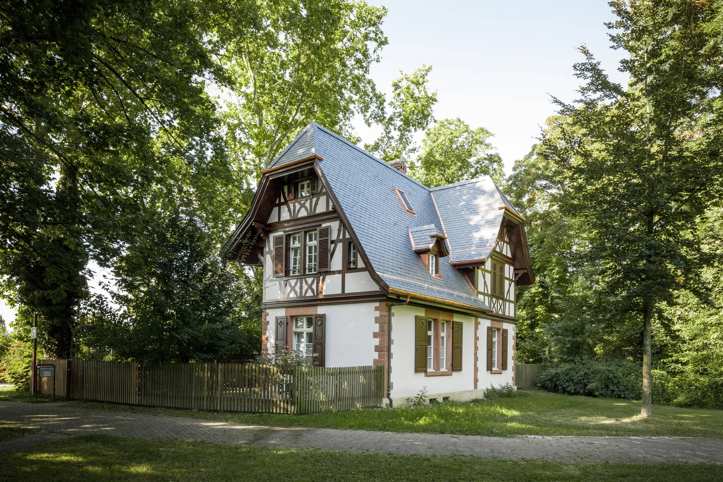 ©mariapatzschke_Valk Architekten_Eisenbahnweg 7A_07_web.jpg