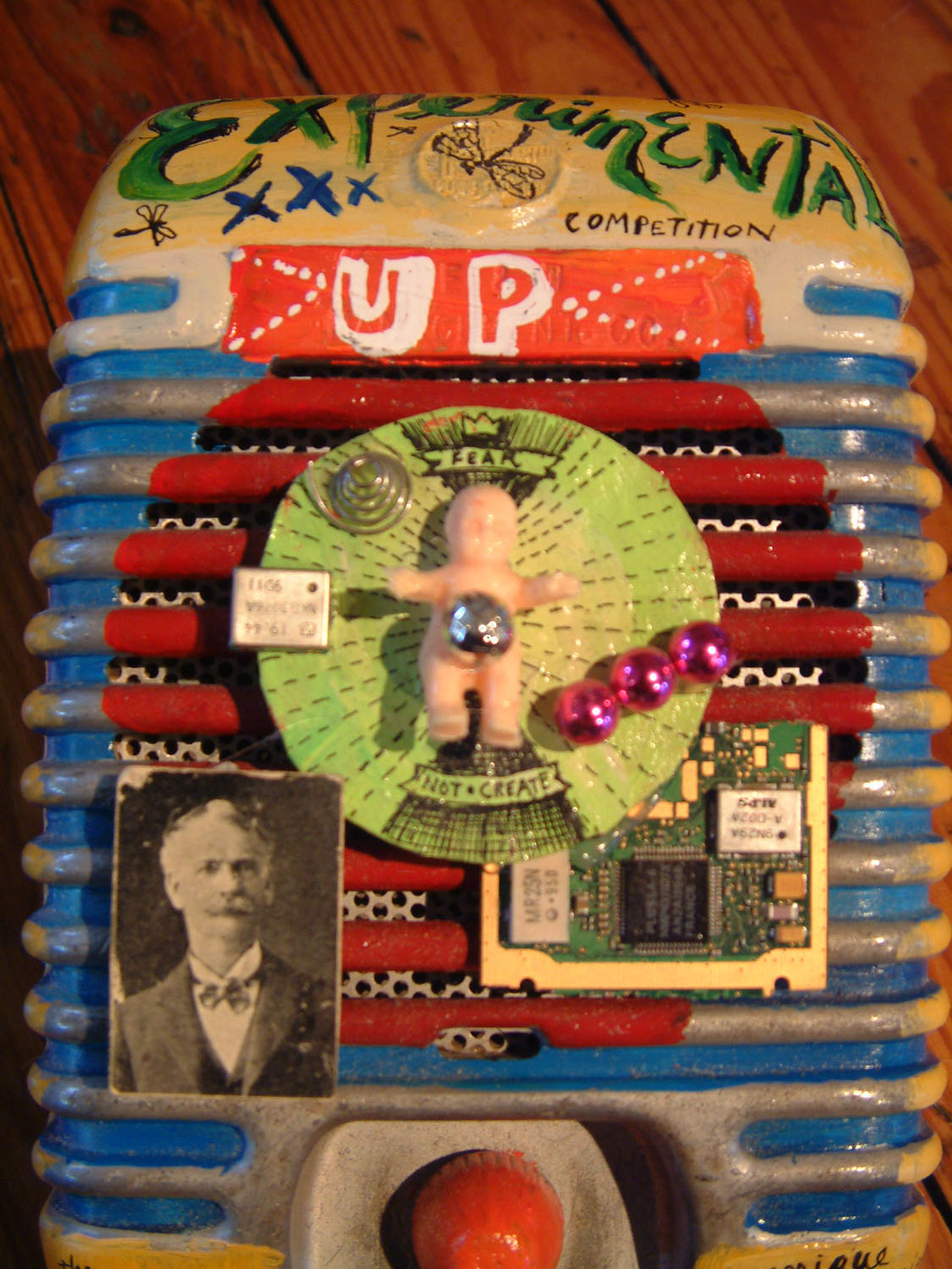 arthur-james-deep-ellum-film-festival-awards-experimental-close.jpg