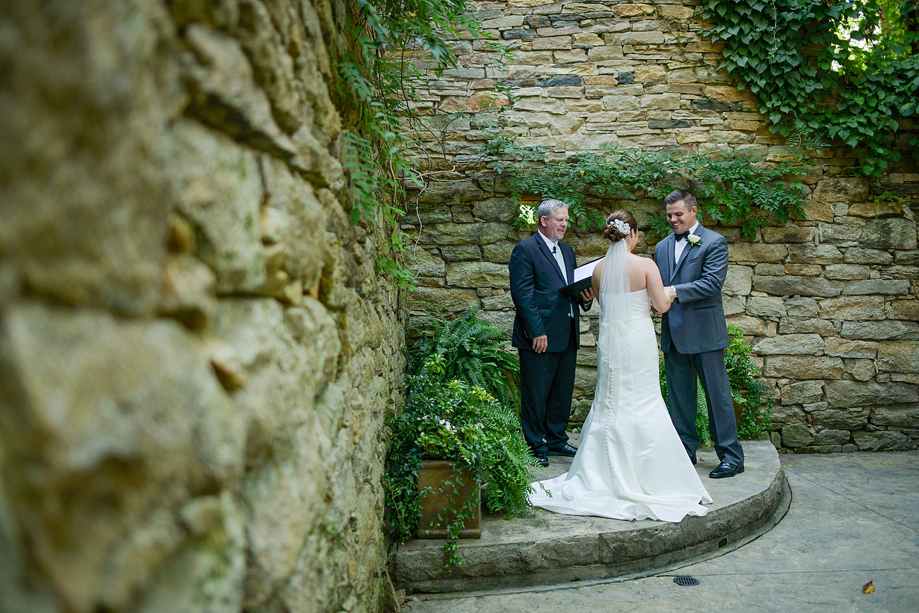 88lovestories-wedding-photography-blog-mill-fine-creek-chris-aly_0093.jpg