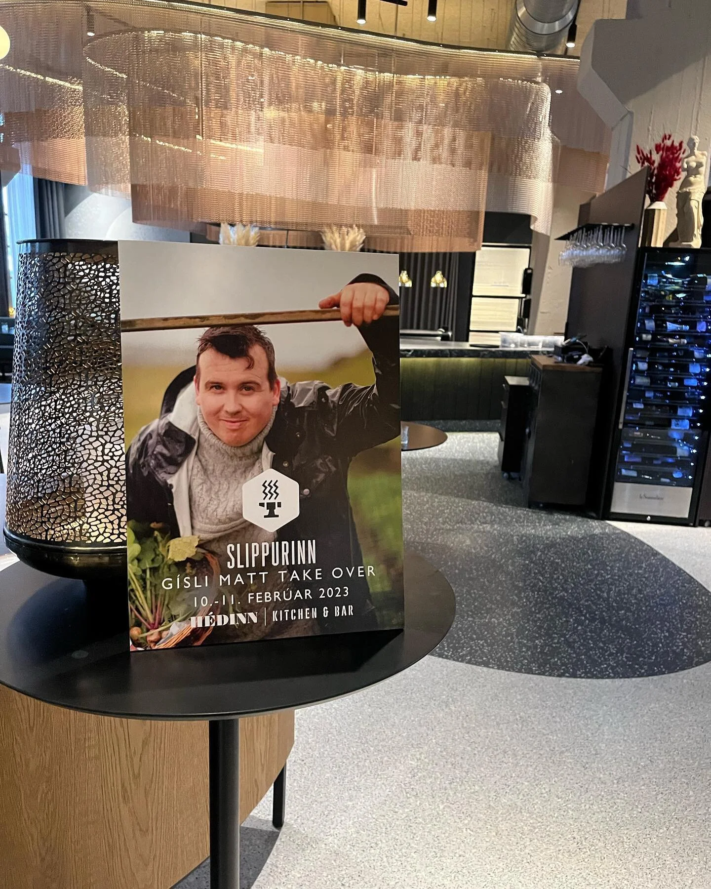 Fr&aacute;b&aelig;rt pop-up me&eth; fr&aacute;b&aelig;ru teymi H&Eacute;&ETH;INS. Tro&eth;fullt og fr&aacute;b&aelig;rt andr&uacute;msloft. Umtala&eth;asti r&eacute;tturinn var svo sannarlega bl&oacute;&eth;m&ouml;r, sherry og krydda&eth;ur bl&oacute