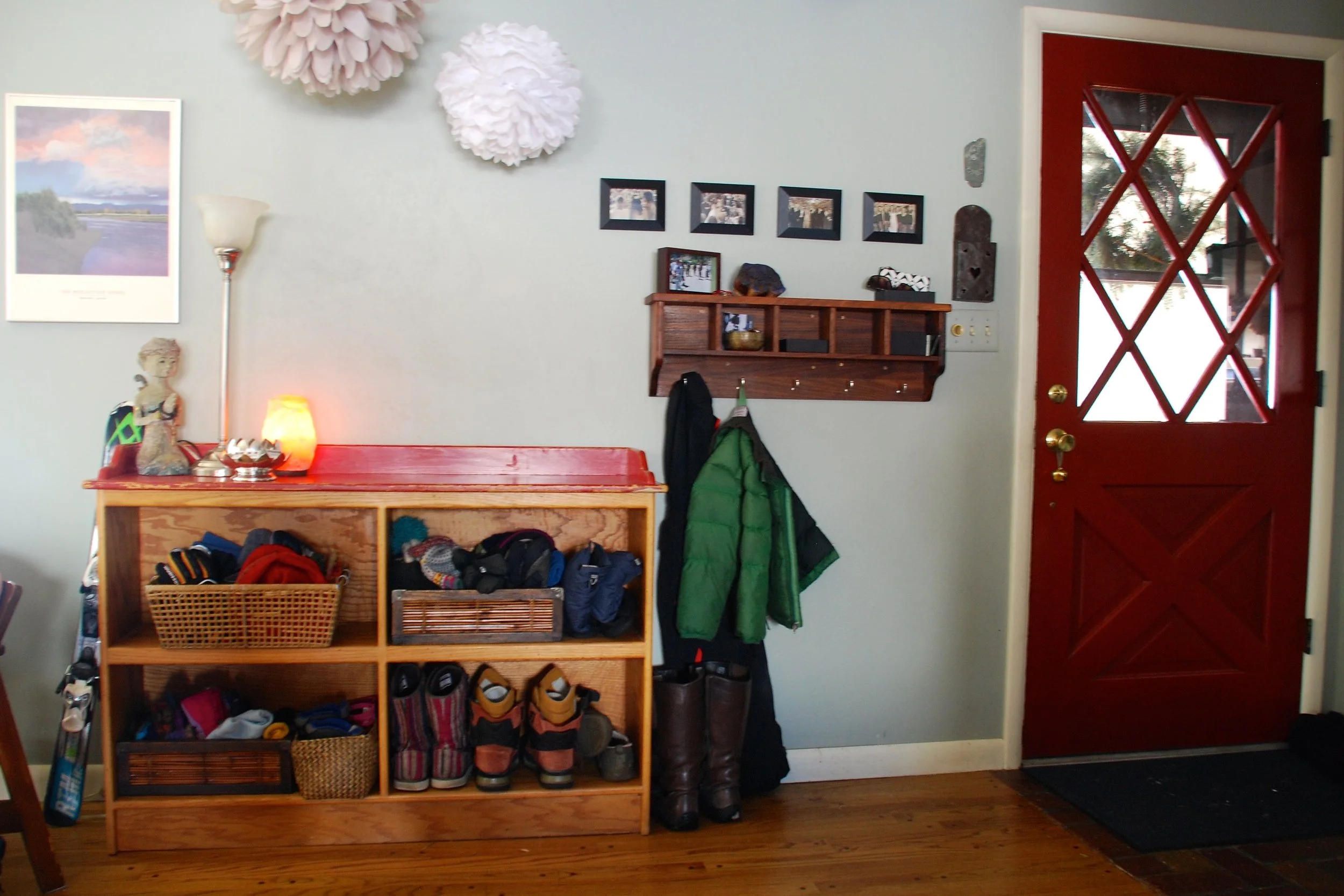 Entrance before was feeling majorly CLUTTERED & disjointed!