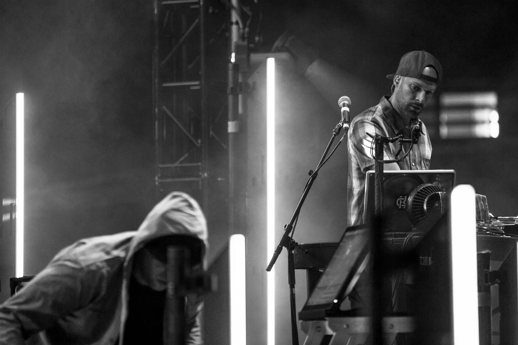 Pretty Lights Episode 2-56.jpg
