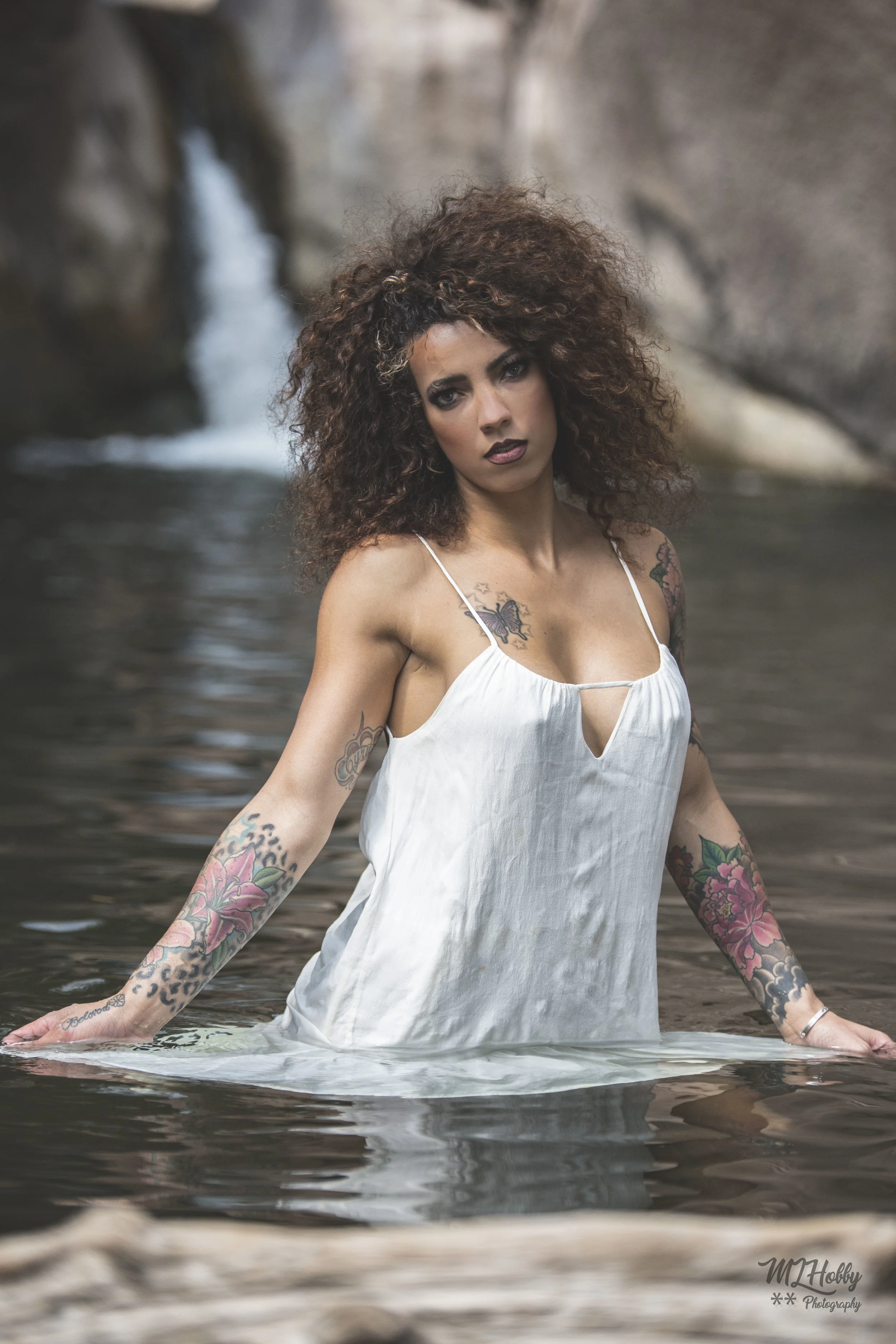 Erin - Paradise COve-4.jpg