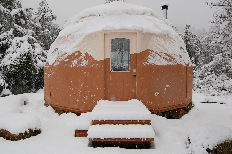 First Feb Snow 2011 dome.JPG
