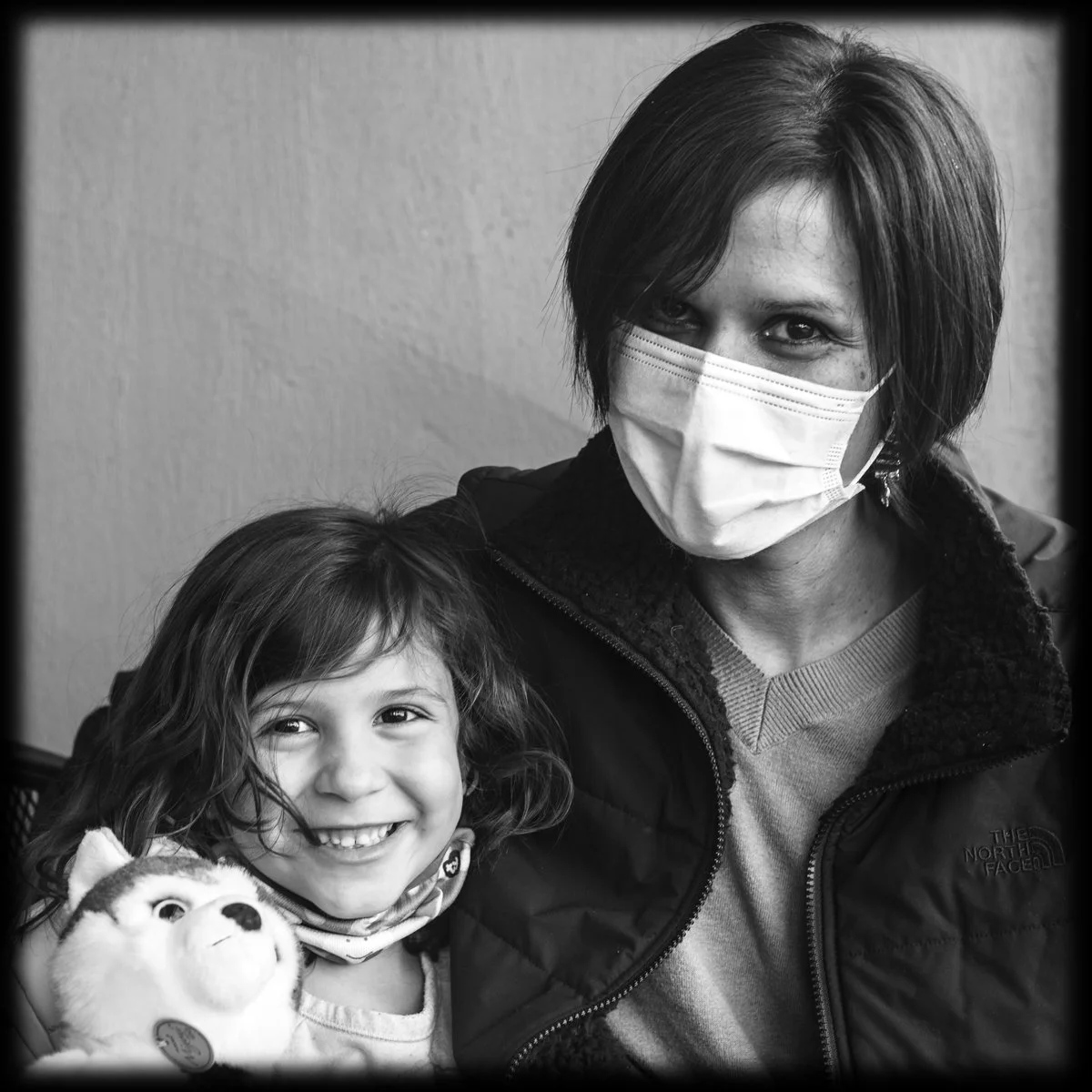 L1004929 Amelia and mom.jpg