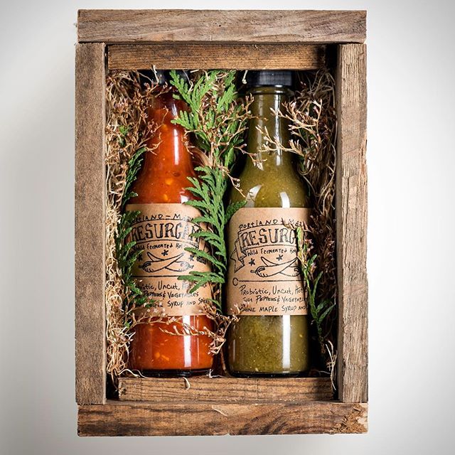 Christmas is right around the corner, make sure to get your holiday boxes ordered before we run out! $24 and you can ✅ someone off the list. Link in bio. #local #handmade #wild #fermented #probiotics  #hotsauce #portland #maine #gifts #shoplocal
