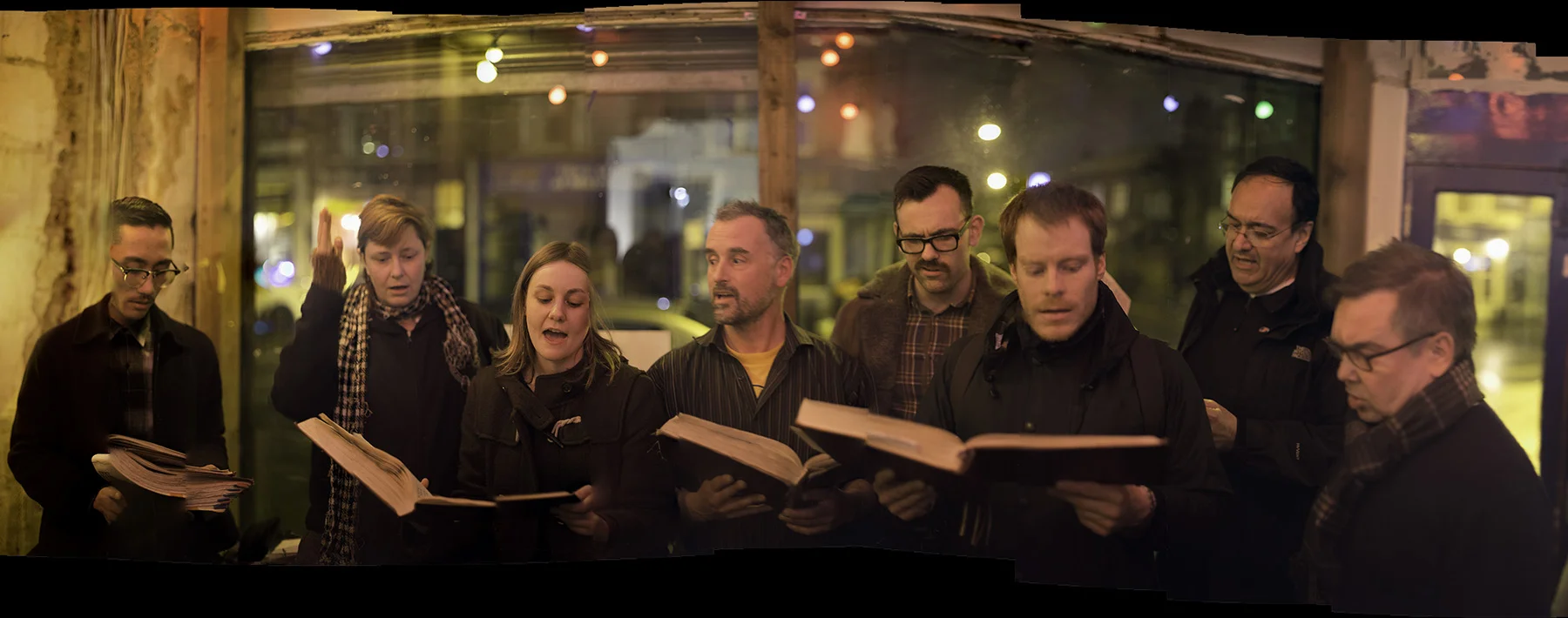 Cath and Phil Tyler are joined by representatives of the London shape singing scene for a barnstorming end to their set
