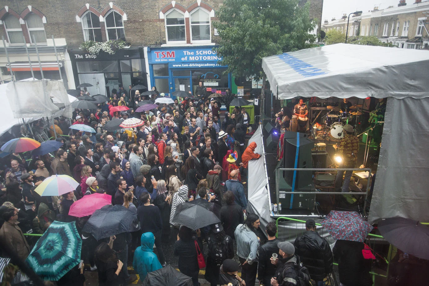 Crowds brave torrential rains to attend the 2016 Dentist Stage