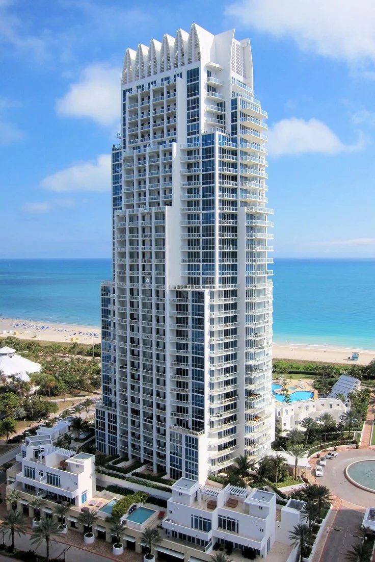 Continuum North Tower.jpg