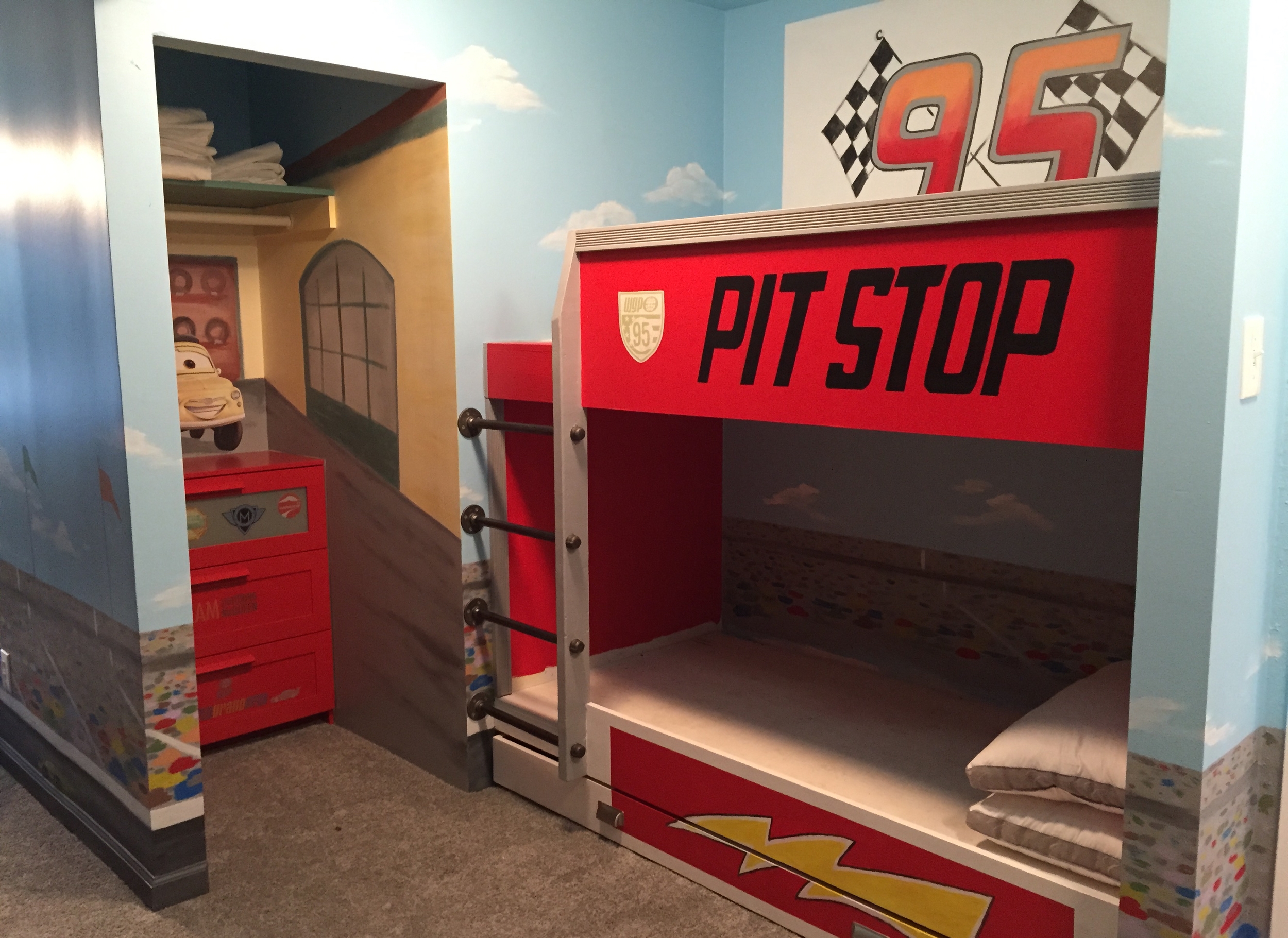Speedway Mural with Custom Designed 3 Bed Bunk