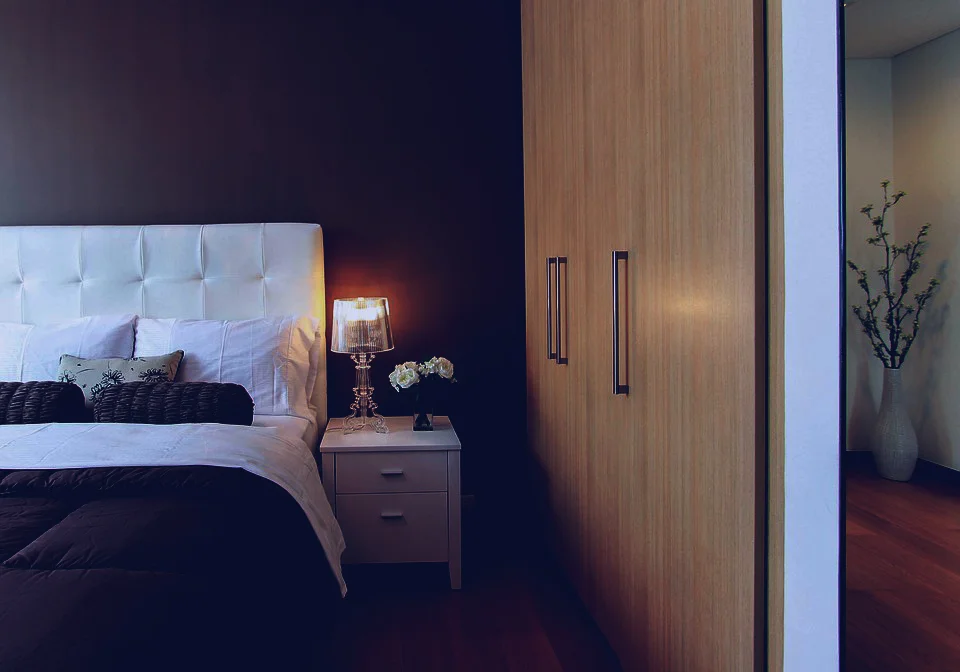 bed-1839184_960_720 copy.jpg
