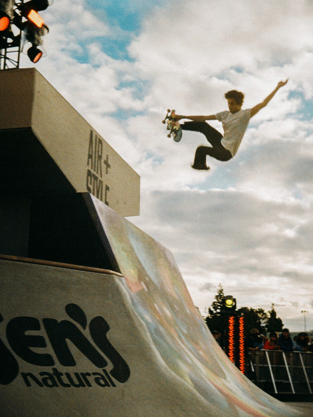 kirby-gladstein-photography-wigglegram-AS-Skateboard-1.gif
