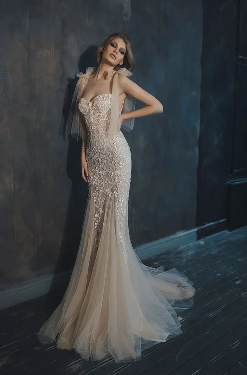 green emerald velvet dress used Inbal Dror 13-05 with Veil Wedding Dress