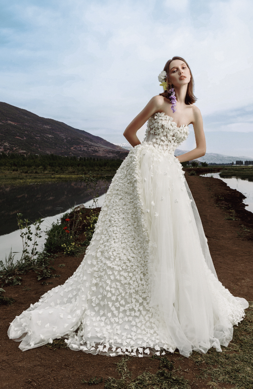 The Bridal Council is a global platform and industry authority connecting  luxury bridal designers, bridal salons, and wedding professionals with  media, retailers, and consumers. Covering bridal fashion, destination  weddings, travel, jewelry, and