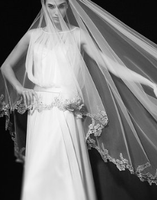  Veiled in Beauty: Exploring the Timeless Tradition of Wedding Veils