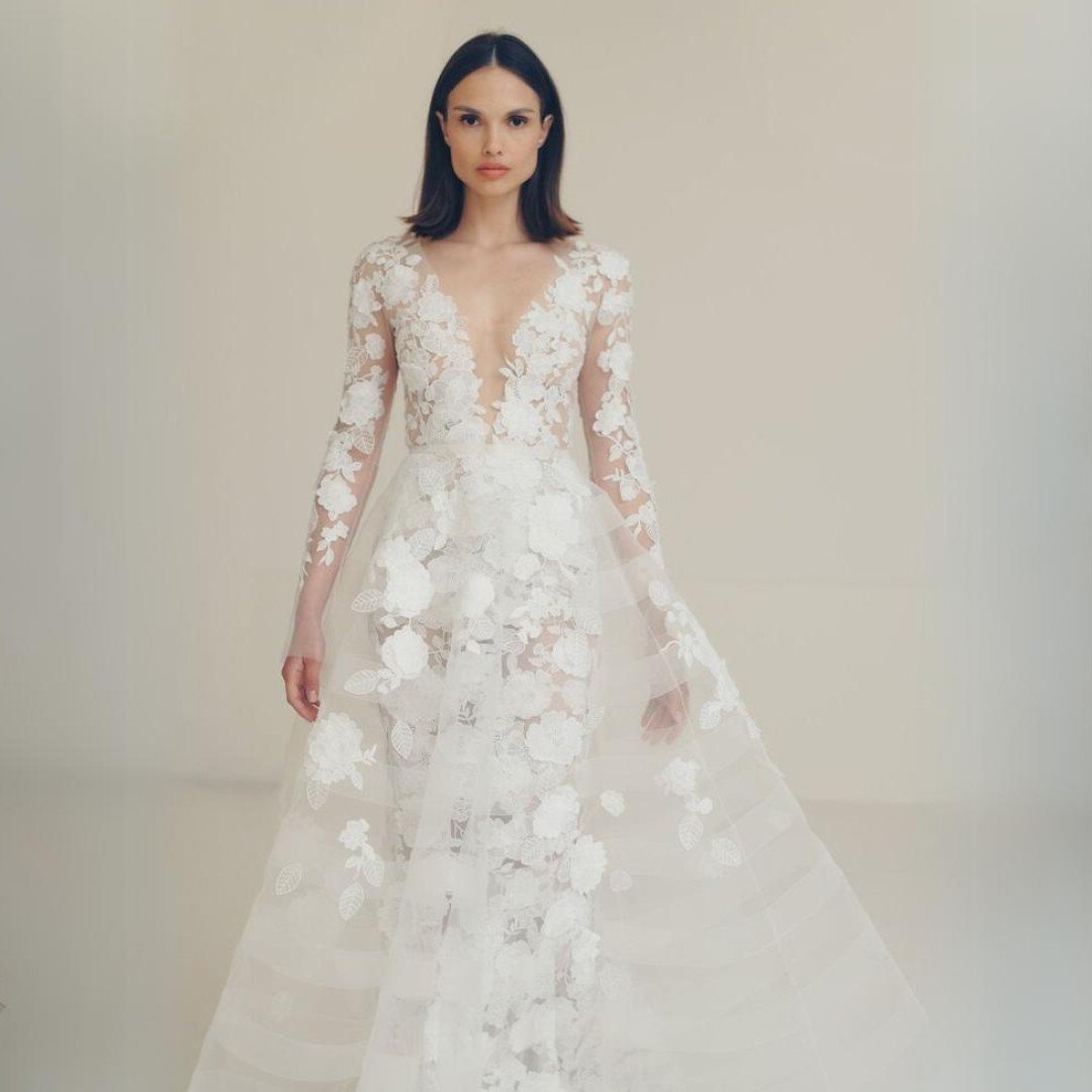 New Spring 2025 NYLBFW Trend Alert Flora, and Fauna! @mirazwillinger's collection &quot;Reflections&quot; demonstrated beautiful floral laces and mesh details. 

...
#luxurybridal #bridal #SS2025 #Spring2025 #Bridal2025 #dropwaits #dropwaistdress #tr