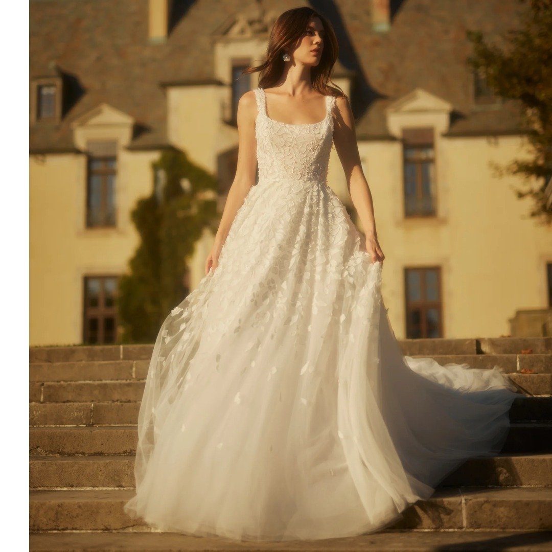 So timeless and stunning, this @enaurabridal gown showcases a square neckline complemented by a sleek, flowing a-line skirt crafted from delicate tulle.

#luxurybridal #bridal #NYLBFW #wedding #weddinginspo #weddinginspiration #weddingplanning #weddi