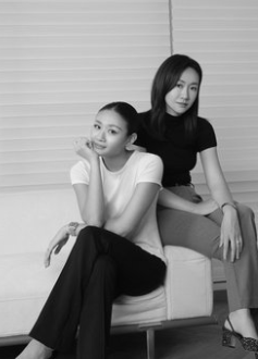 10 Question Interview with Nicole + Felicia