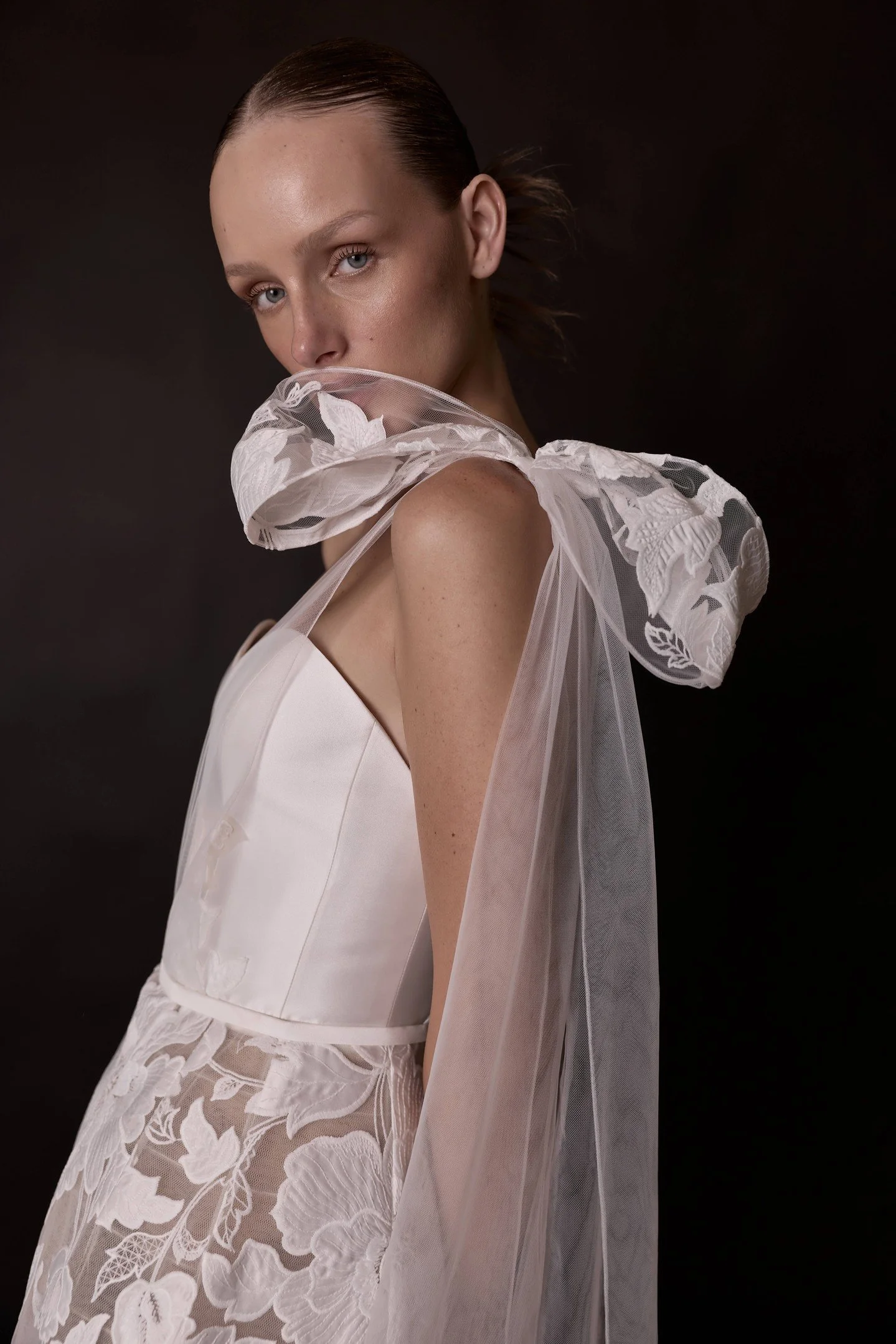 NEW TREND ALERT! Statement bows are an opulent choice for a bride to be and @mirazwillinger agrees 💖✨

#NYLBFW #Fall2026Bridal #StatementBows #MiraZwillinger #WeddingGown #CoutureFashion #RunwayTrends #TrendingWedding