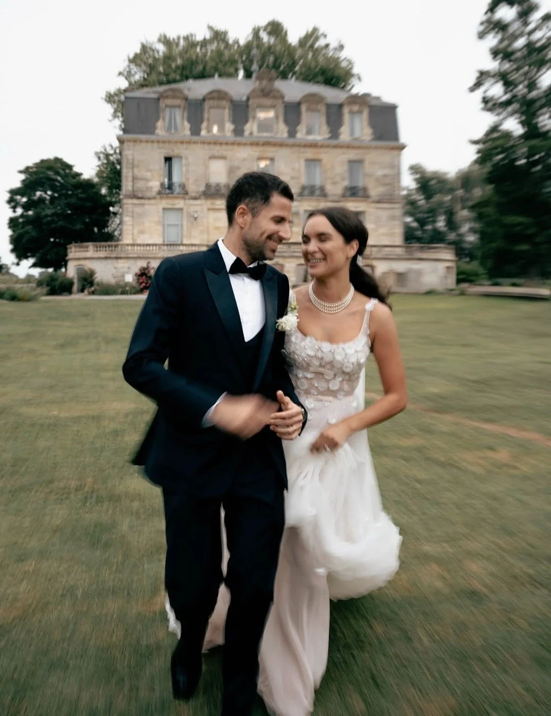 Vows spoken in elegance, love that endures for lifetimes, the essence @lizmartinezbridal 🫶🏼

#LizMartinez #Wedding #WeddingFashion #Bridal #FashionInspiration #DreamWedding
#BridalInspo #ModernBride #WeddingInspo