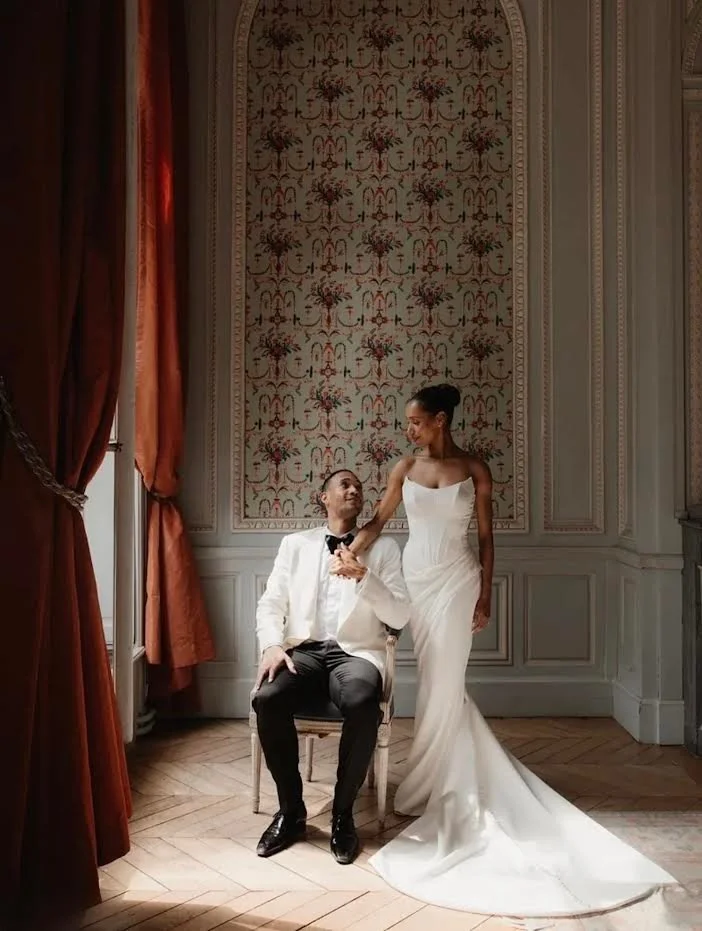 A moment of pure elegance and calm ✨ Our bride Nicole wears ISOLDE by @inesdisanto featured in @vogueweddings 💐 📸@diasdevinoyrosas

#weddingdress #florals z#weddinginspo #bridalinspo #bridal #bride #inesdisanto #floraldress  #atelier #nylbfw #weddi