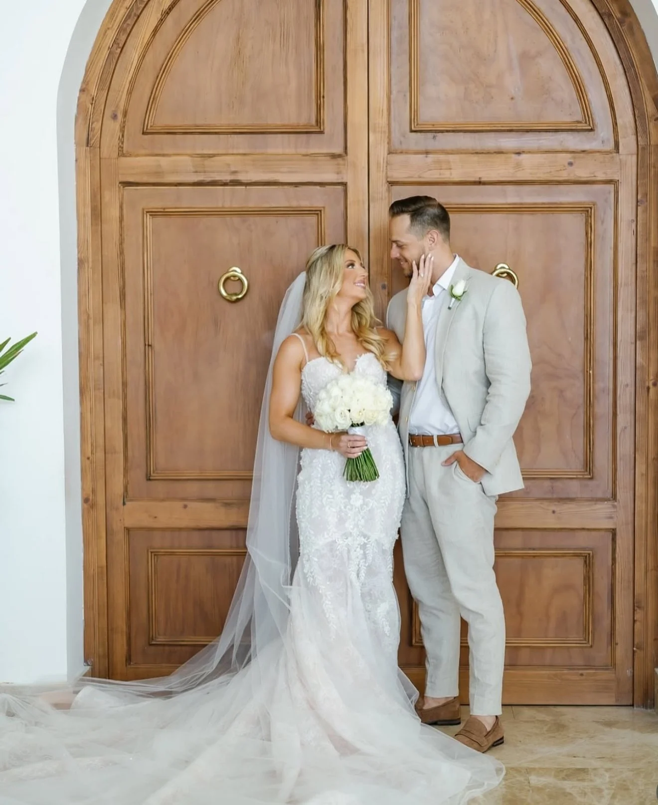 Pure love and the perfect @riccasposa dress. ✨ Congratulations to this beautiful couple! 💍🤍

#weddingdress #florals z#weddinginspo #bridalinspo #bridal #bride #riccasposa #floraldress  #atelier #nylbfw #weddingdressinspo #bridetobe #luxurybridal #f