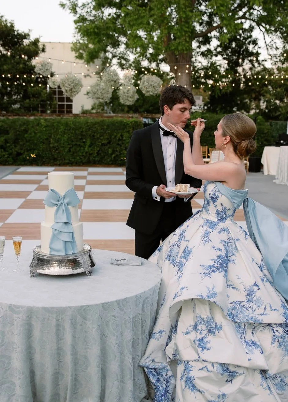 An enchanting blue-and-white wedding in Charleston, NC, featured in BRIDES 🩵 Beautiful floral ballgown is the "Hydrangea" by @sarehnouri🦢

Read more here: https://www.brides.com/chinoiserie-charleston-south-carolina-wedding-sarah-bradshaw