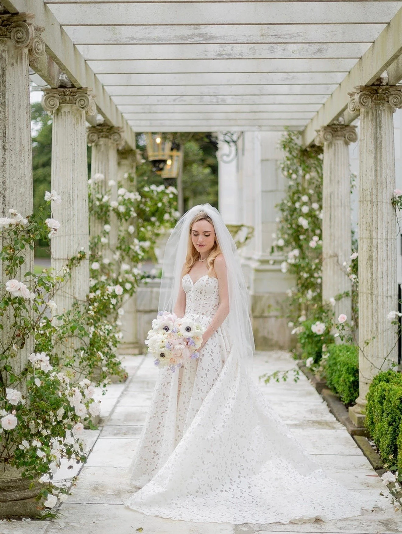 A romantic vision. 🤍 Under the rose-covered bouquet is a gown of breathtaking, ethereal lace.
@lihihod

#wedding #weddinginspo #bridalinspo #bridal #bride #lihihod #atelier #nylbfw #weddingtrends #weddingtable #bridetobe #luxurybridal