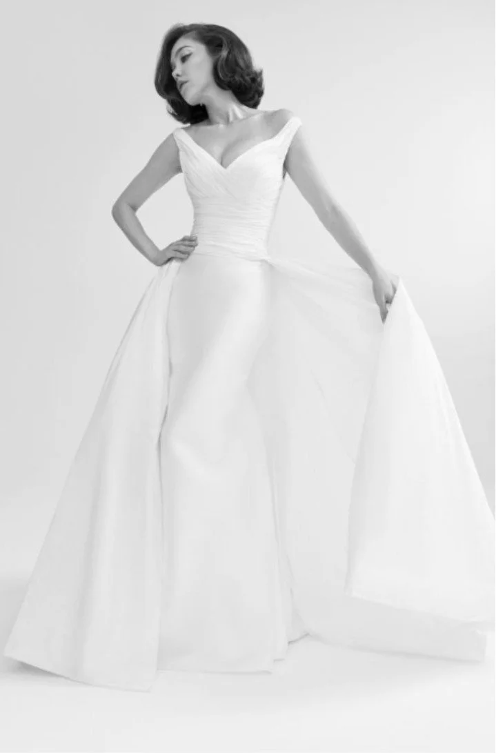 Sleek, elegant, luxurious Mark Ingram dress from Fall 2026 Bridal Collection

#NYLBFW #WeddingInspiration #BridalFashion #WeddingDress #WeddingInspo #BridalInspo #WeddingStyle #RomanticWedding #WeddingPhotography #BridalStyle #DesignerGown #MarkIngra