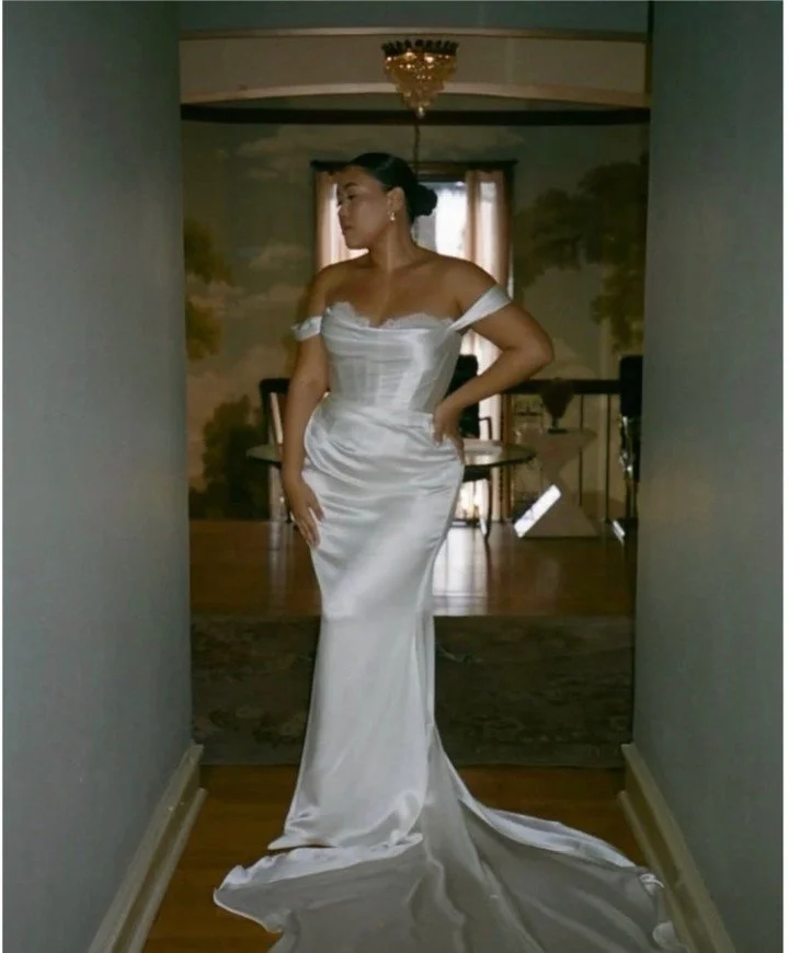 Real bride looking effortlessly gorgeous in Indu gown by Katherine Tash.
#NYLBFW #WeddingInspiration #BridalFashion #WeddingDress #WeddingInspo #BridalInspo #WeddingStyle #RomanticWedding #WeddingPhotography #BridalStyle #KatherineTash