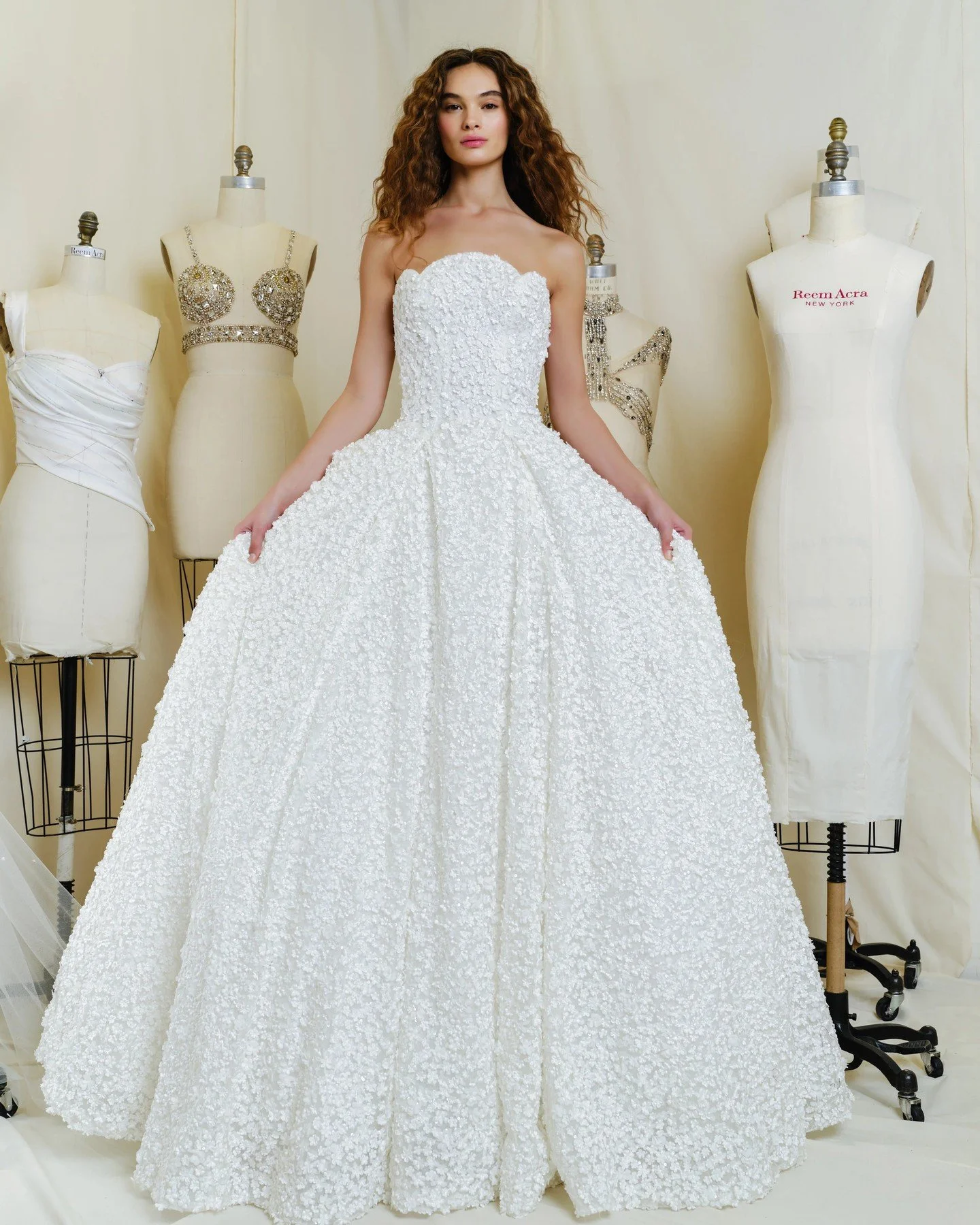 @reemacrawedding
Elegant Simplicity  Bridal Collection. 

A voluminous silhouette blooming with textured floral appliques. 

#NYLBFW #WeddingInspiration #BridalFashion #WeddingDress #BridalInspo #WeddingStyle #RomanticWedding #WeddingPhotography #Bri