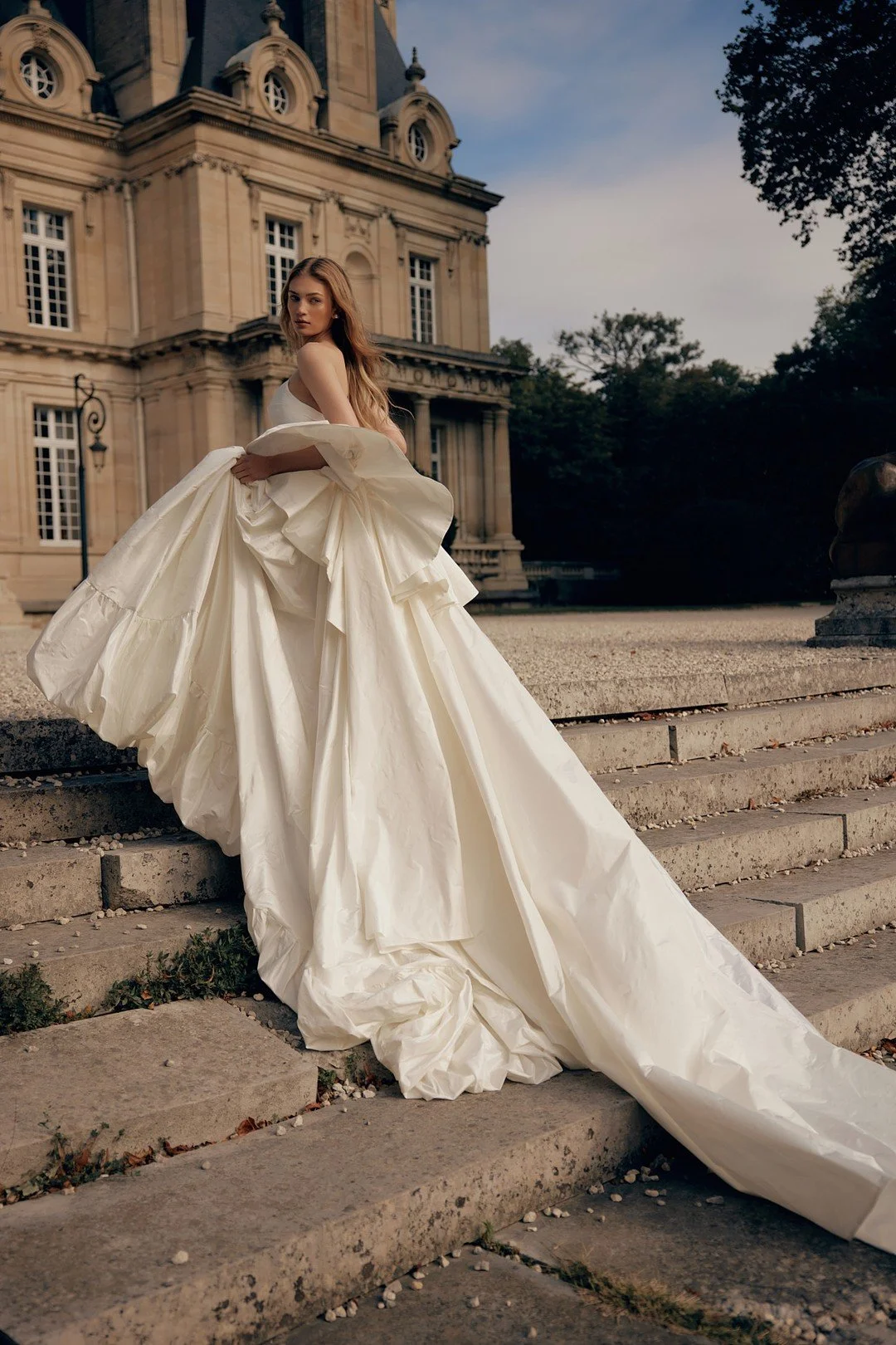 A gown of magnificence and romance. 
Dress: The Anais Gown by Lihi Hod

#weddingdress #weddingdressinspo #bridalfashion #bridalgown #lihihod #dreams2026 #luxurybride #thebridalcouncil #nylbfw