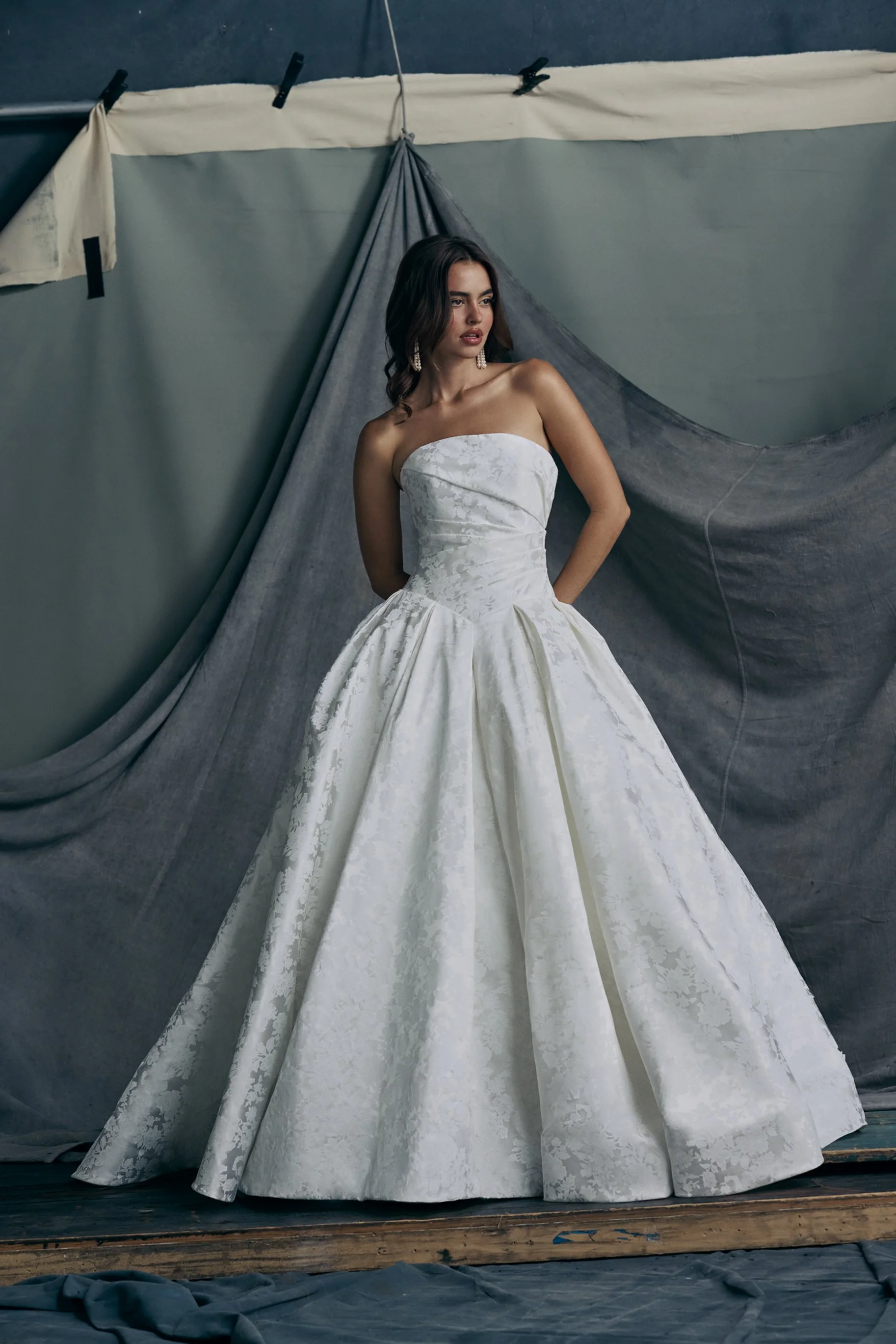 monarch-anne-barge-wedding-dress-16.jpg