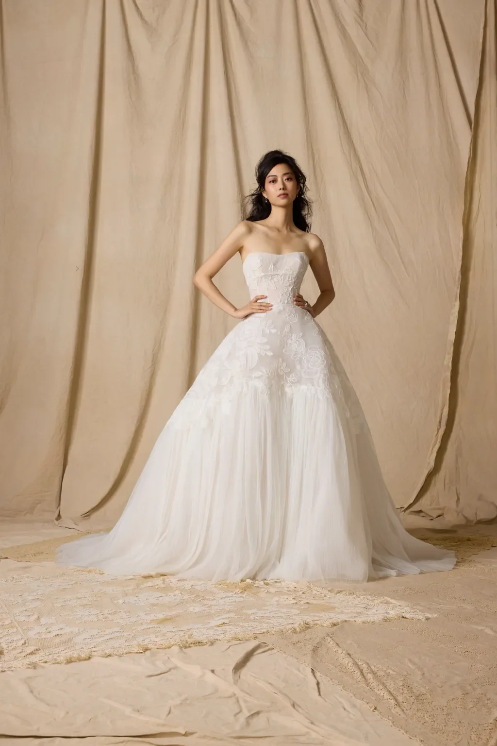 Ines-Di-Santo-bridal-fall-2027-ctsy-03.webp