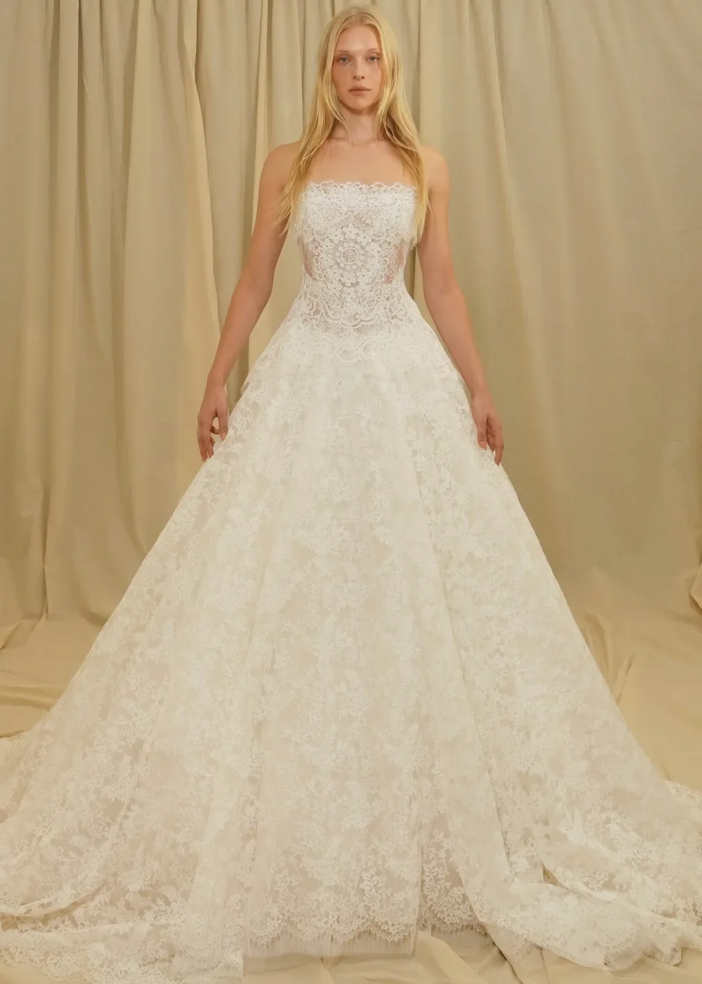 Jaclyn-Whyte-bridal-fall-2027-ctsy-03.webp