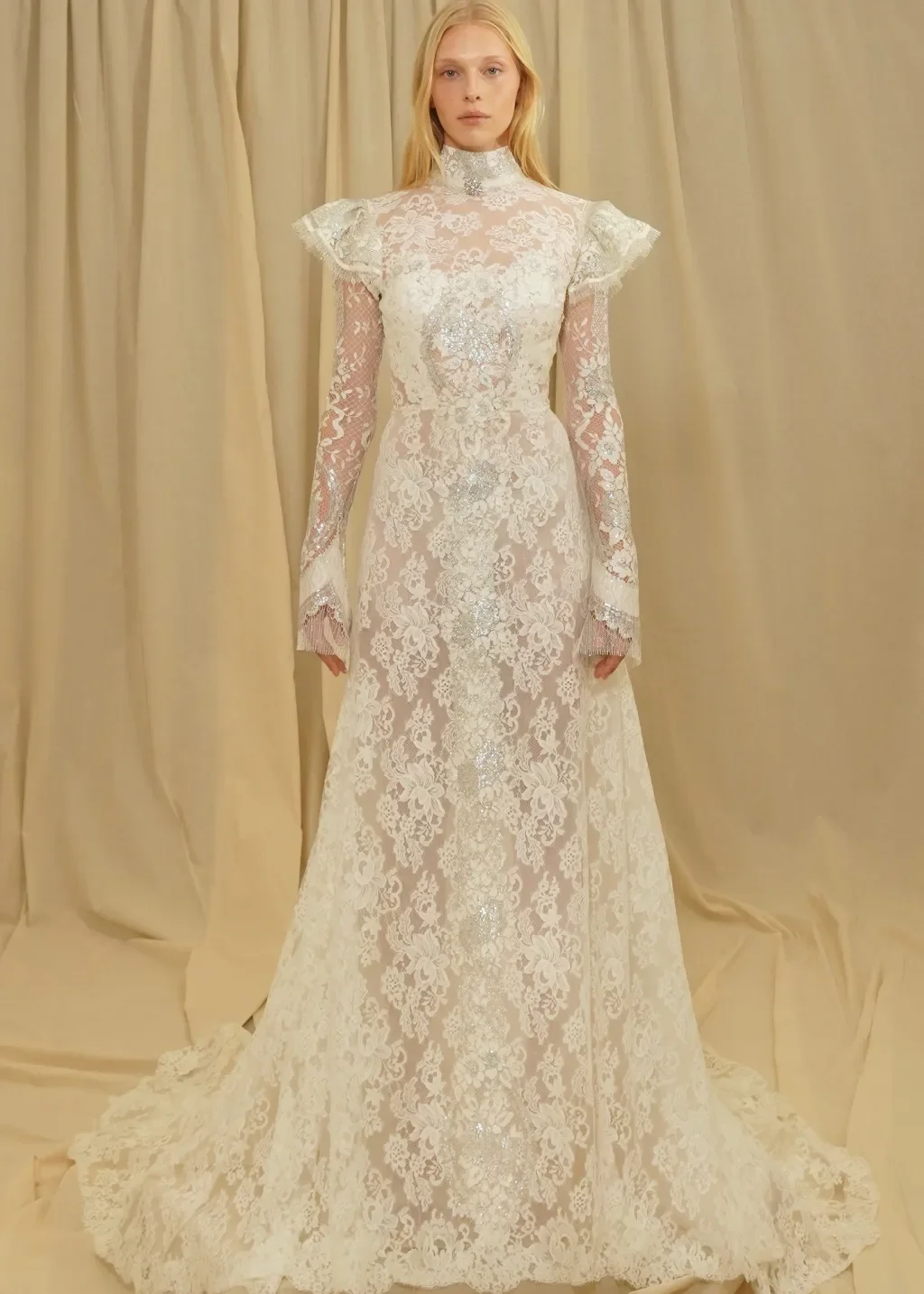 Jaclyn-Whyte-bridal-fall-2027-ctsy-04.webp