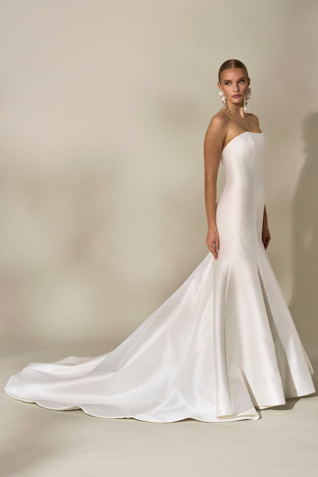 Caroline-Castigliano-bridal-fall-2027-ctsy-09.webp