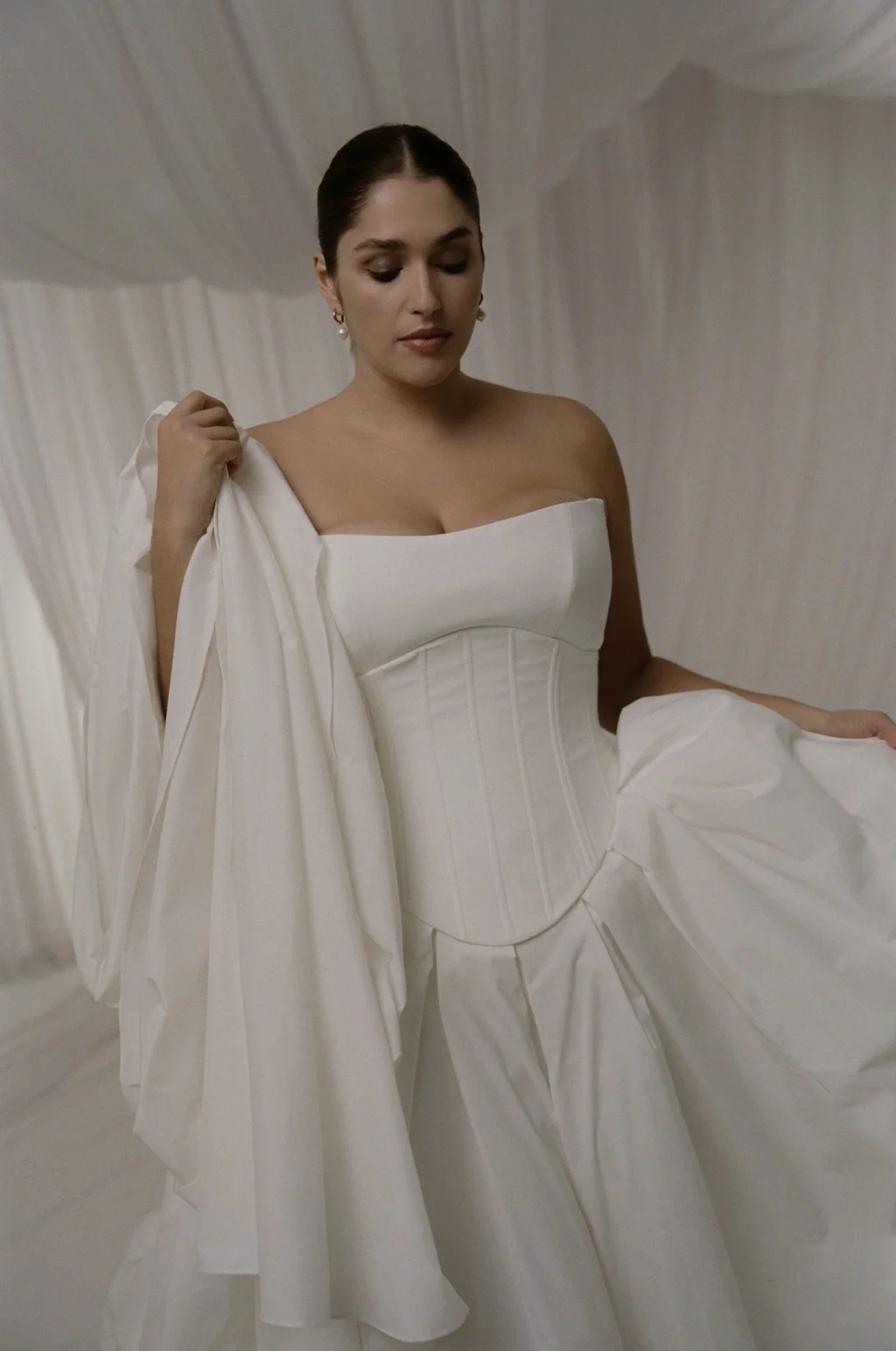Hera-Couture-bridal-fall-2027-ctsy-27.jpg