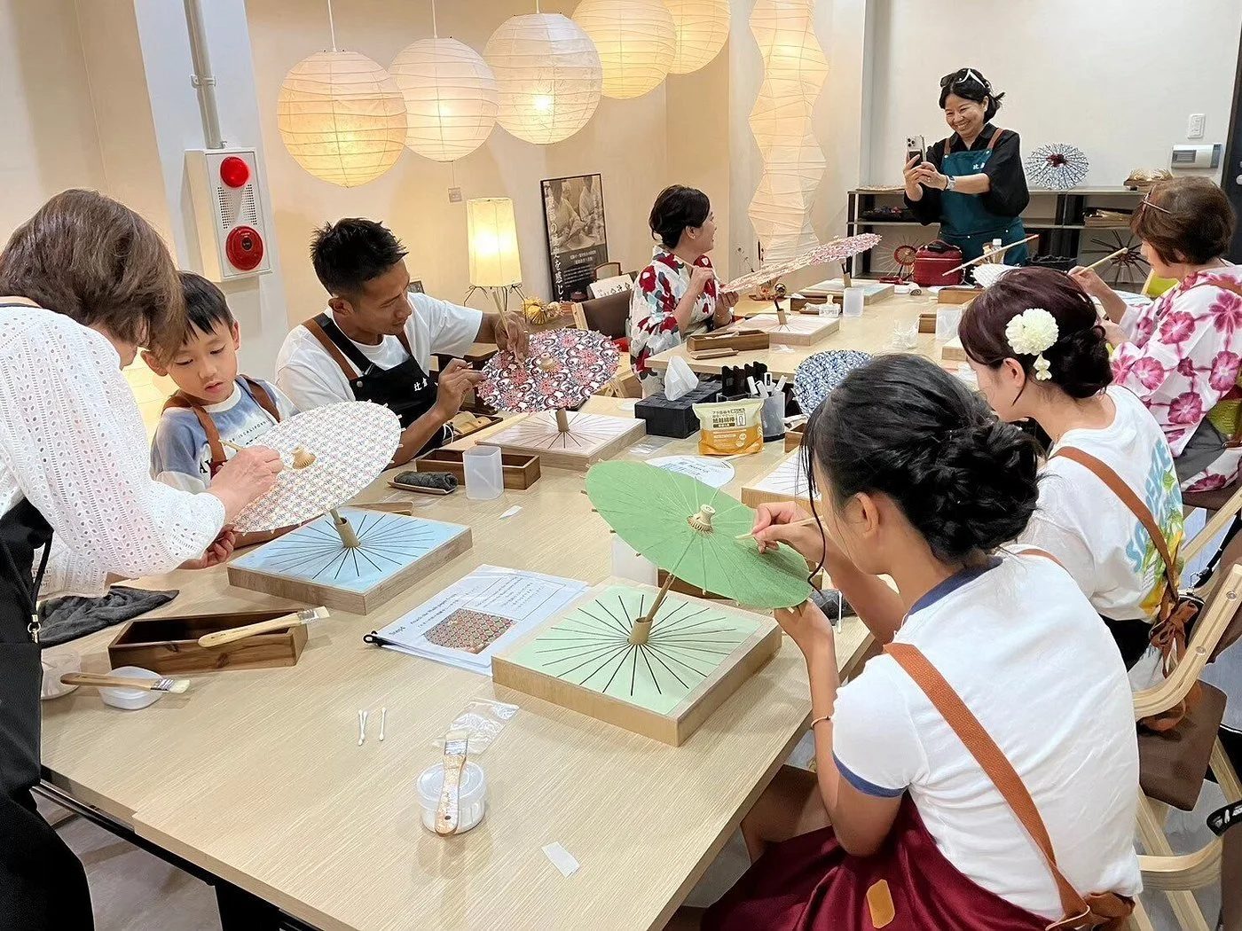 families-enjoying-a-hands.jpg