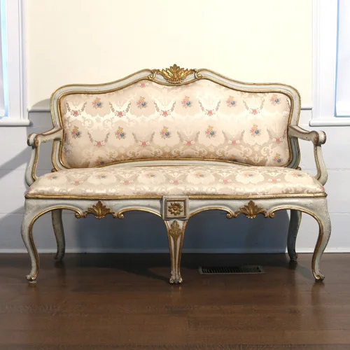 Lot 327 - North Italian Carved Settee
