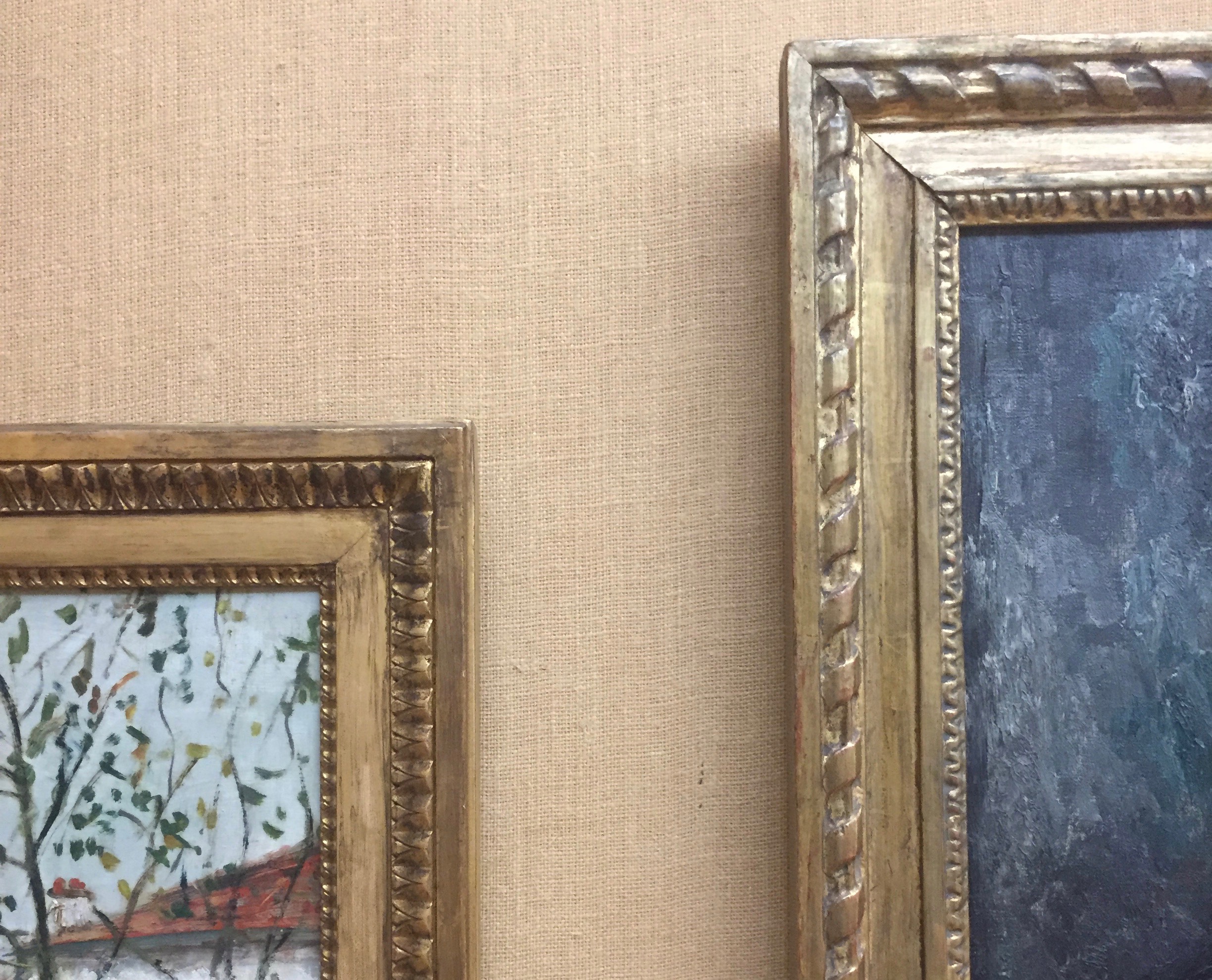 Detail image showing two variants of a French Louis XVI-derived baguette style frame