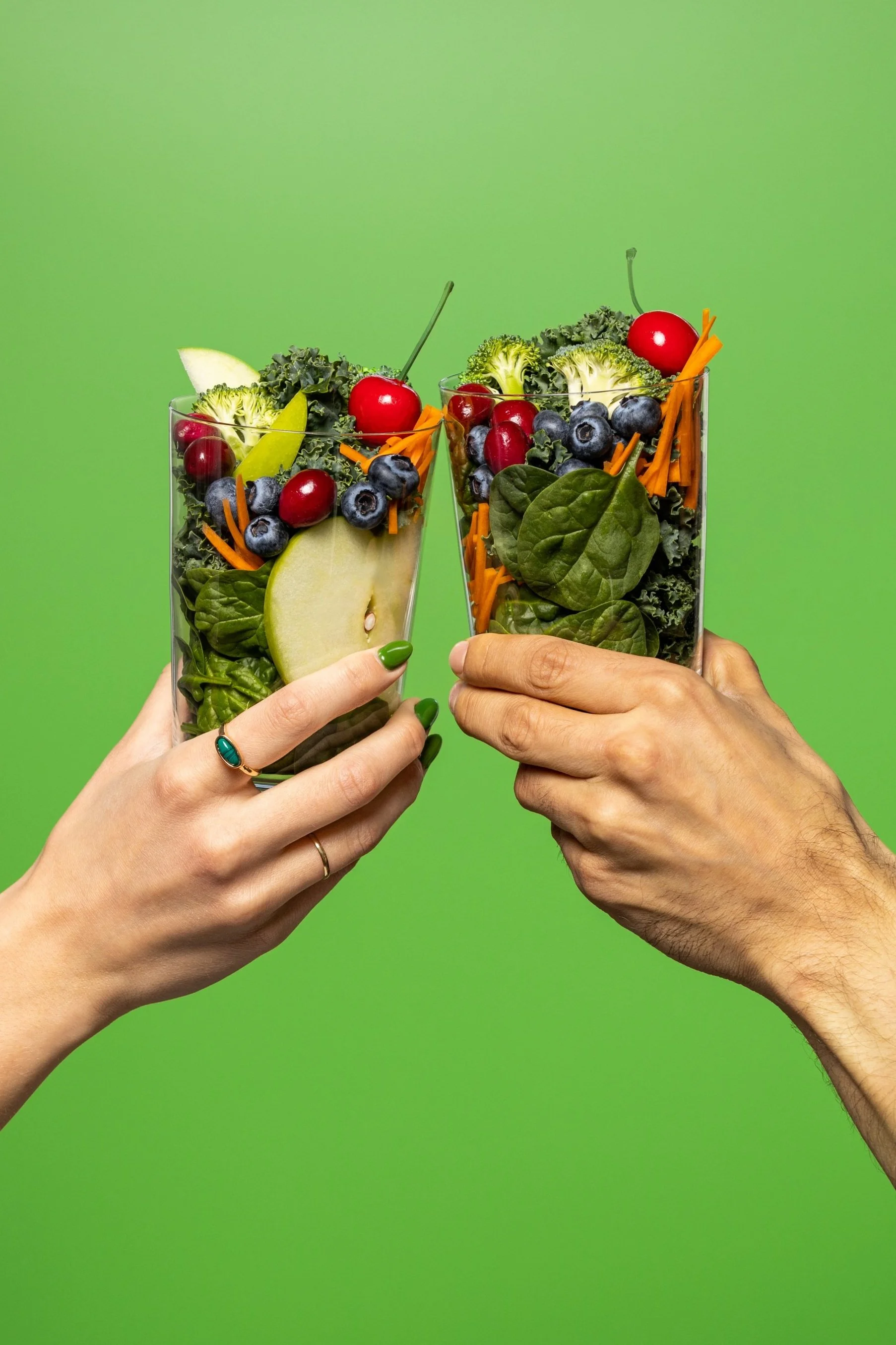 2023.4-Daily-Greens-307-Veggie Cheers-V2.jpg