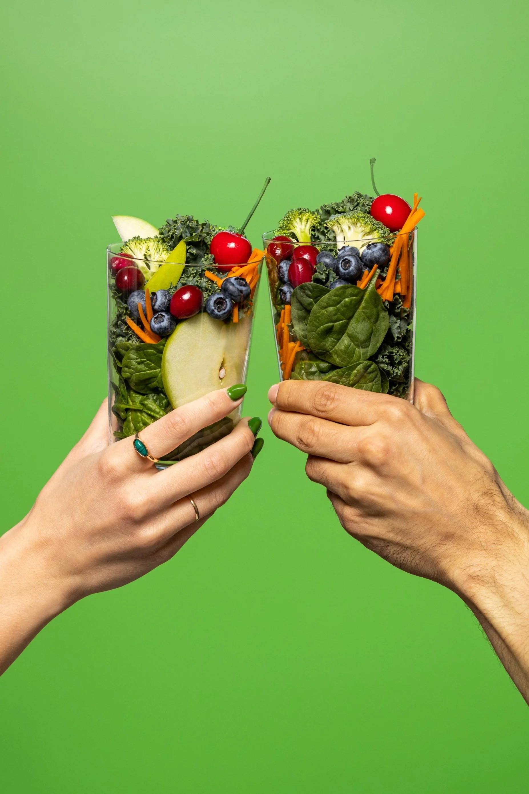 2023.4-Daily-Greens-307-Veggie Cheers-V2.jpg