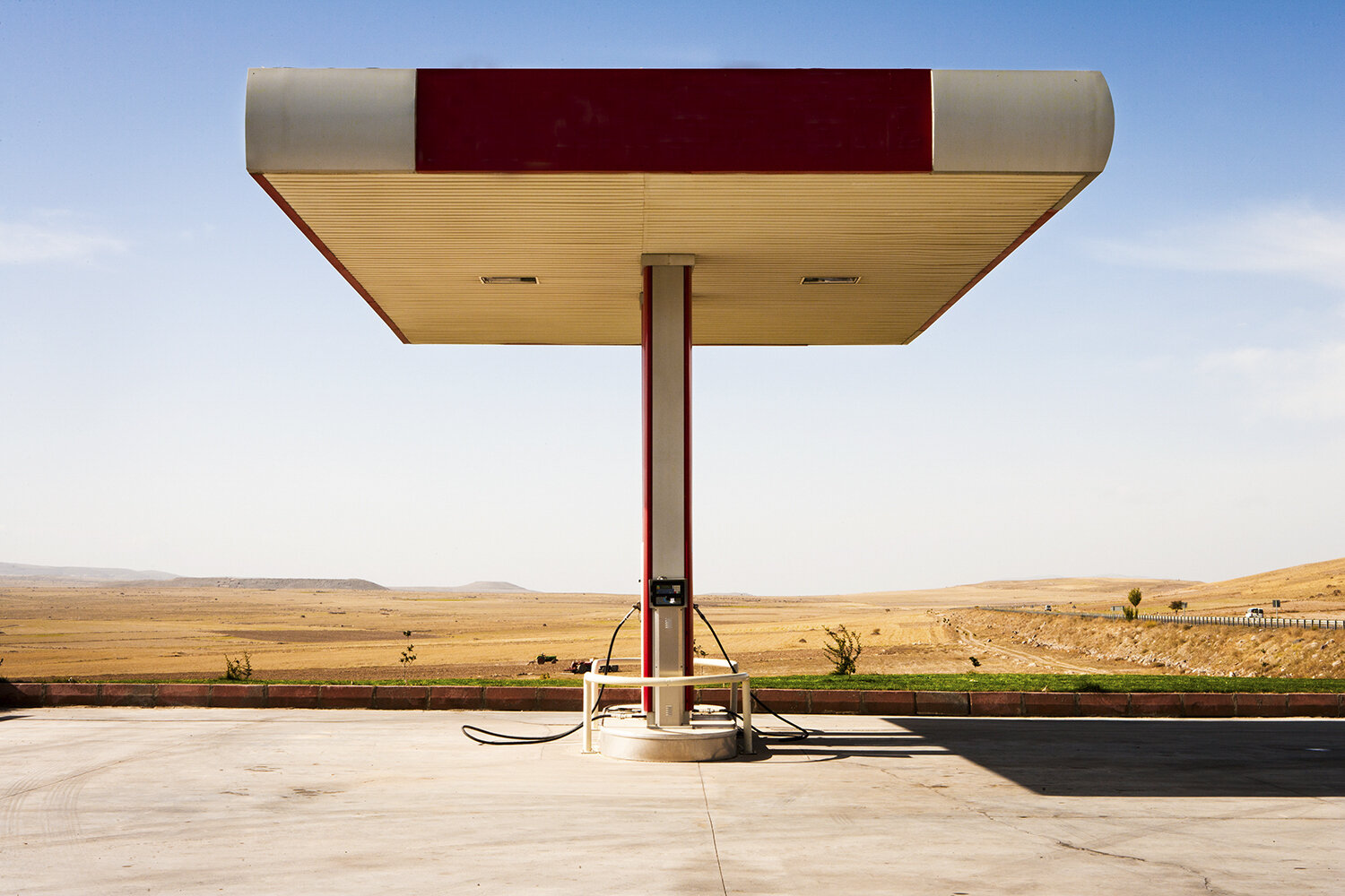 Gas_station_102610.jpg